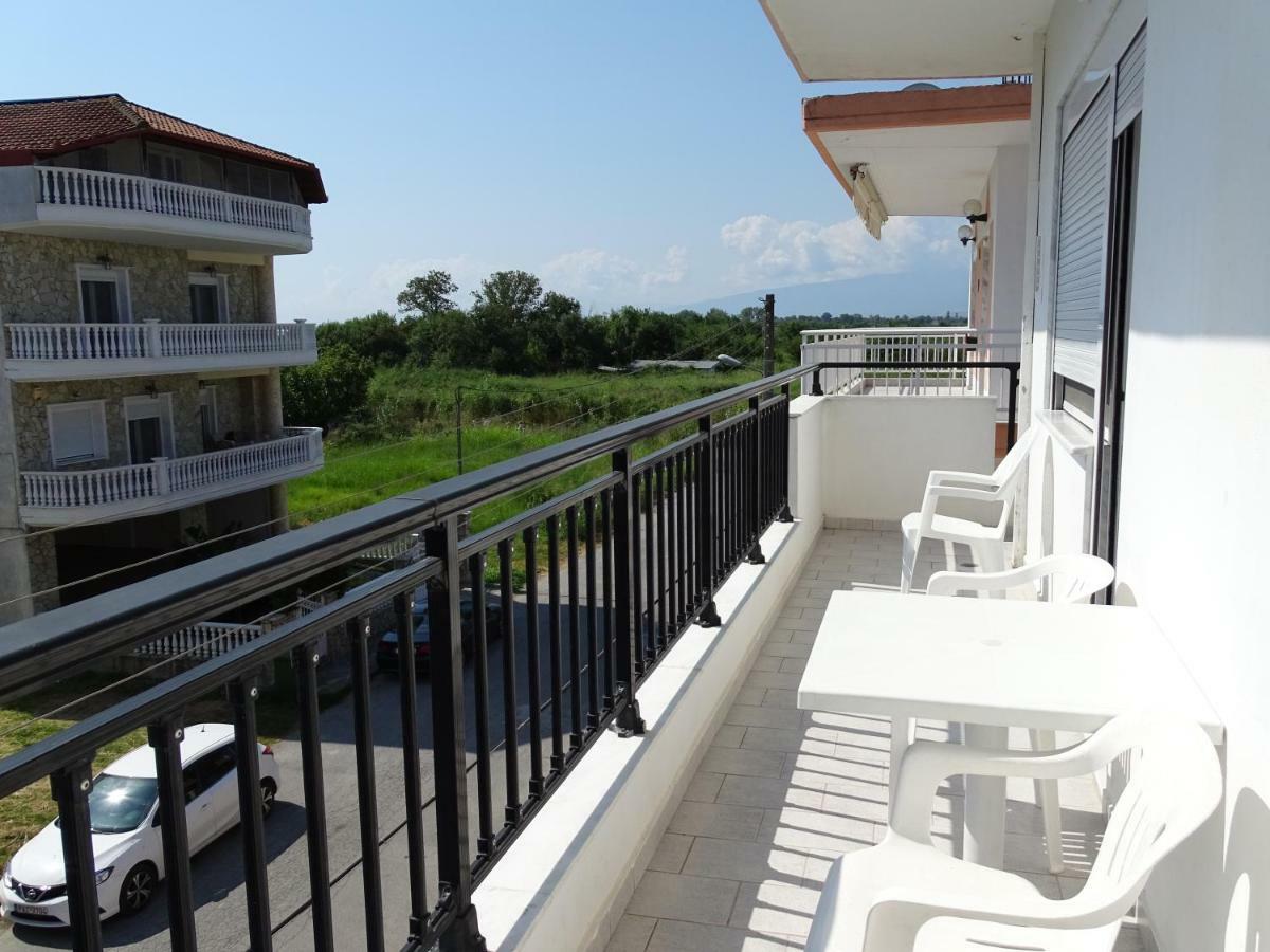 Socrates Apartments Olympic Beach Exterior photo
