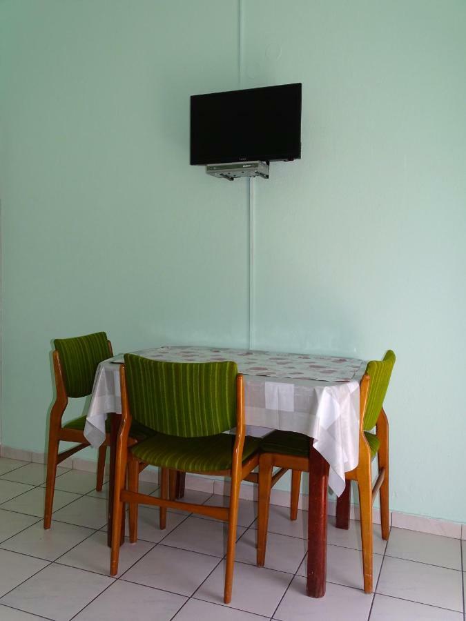 Socrates Apartments Olympic Beach Exterior photo